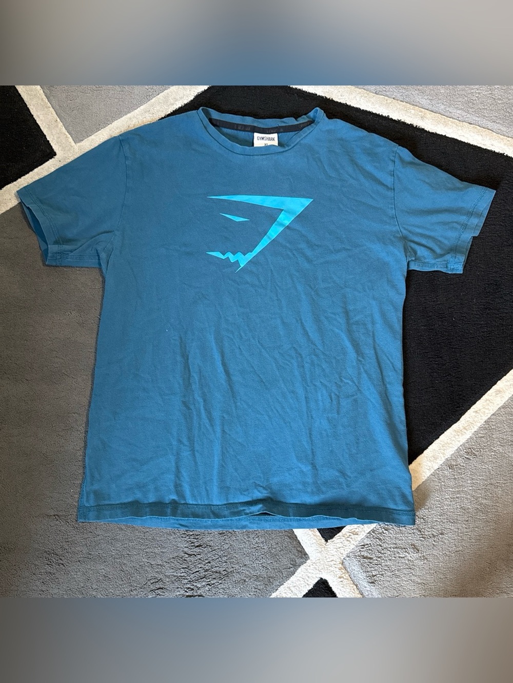 Gymshark blue t-shirt